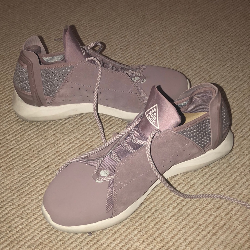 BrandBlack Sneakers